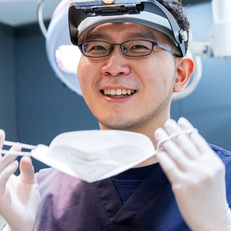 일산피부과 리뉴앤영 의원 대표원장 이우석 사각턱 보톡스 상담